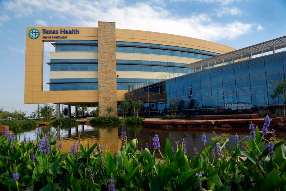 Texas Health Alliance across from small pond