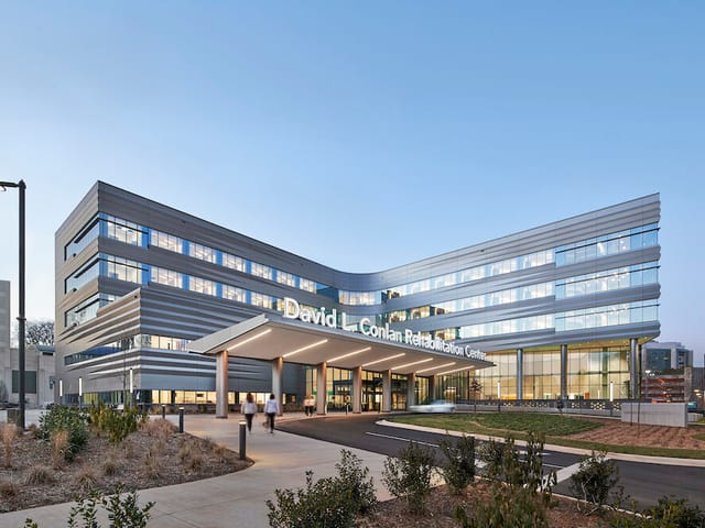 Street view of main entrance to Atrium Carolinas Rehab