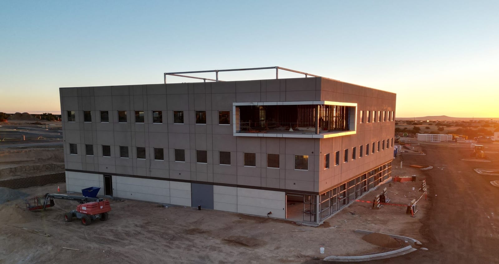 Exterior view of Meridian MOB at sunset