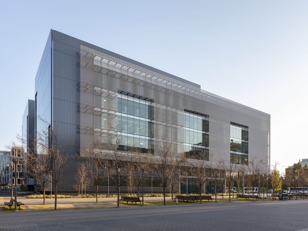 Street-view of back of Joan & Sanford I. Weill Neurosciences Building